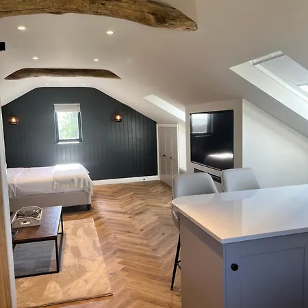 Apartment Kiln House *