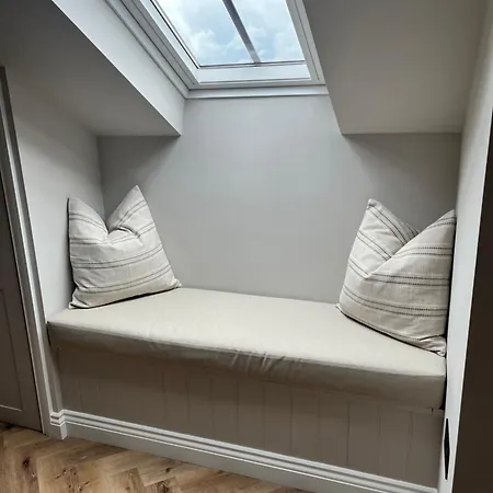 Kiln House Apartment *